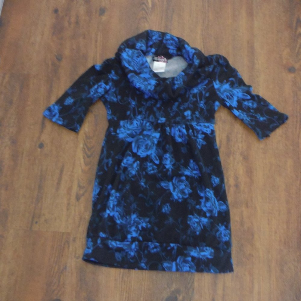 Blue Roses Velvet Shirt